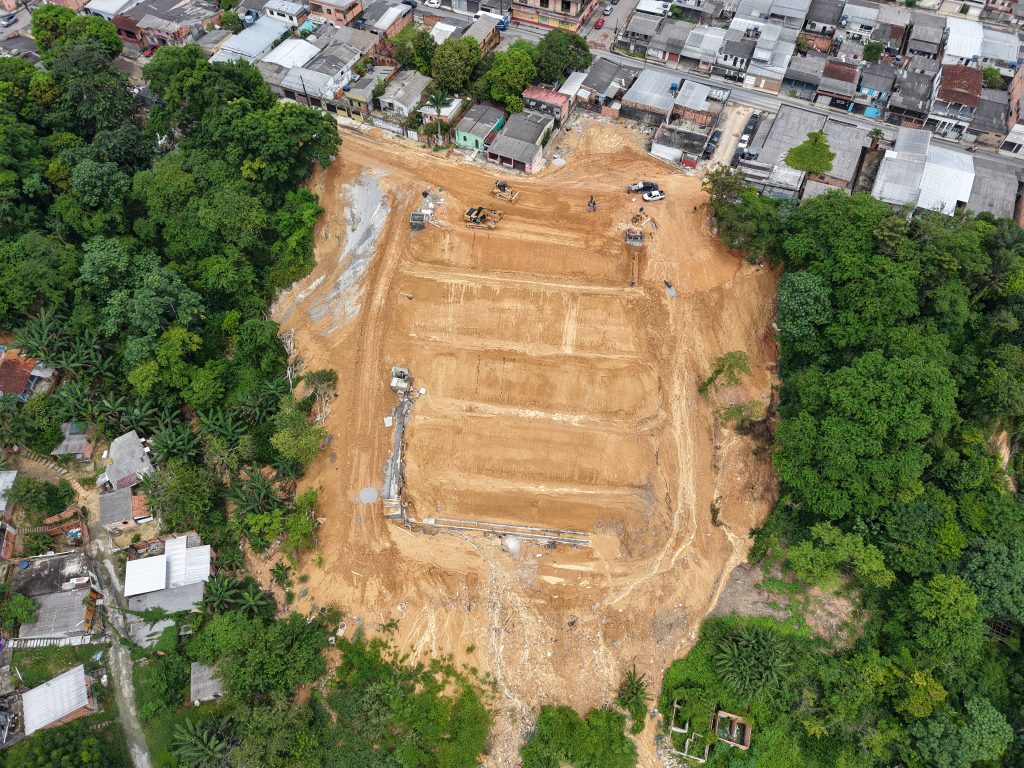Prefeitura de Manaus intensifica obras na rua Ladário