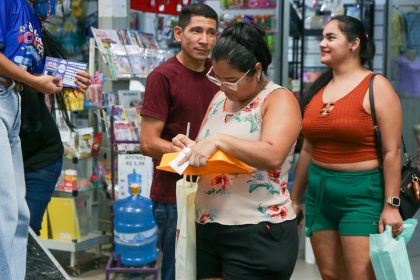 Prefeitura de Manaus lança campanha ‘Dia das Mães Premiado’ nas galerias populares com sorteio de eletrodomésticos e eletrônicos