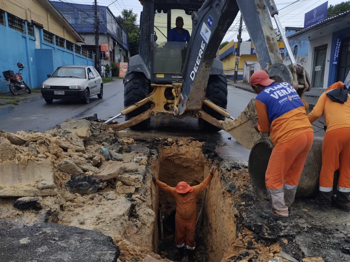 Prefeitura de Manaus recupera rede de drenagem no núcleo 16
