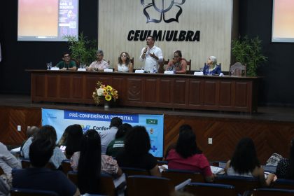 Comunitários discutem desafios do SUS e direito à saúde em pré-conferência da zona distrital Sul