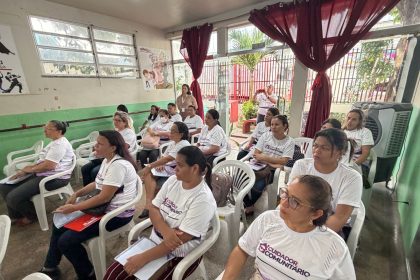 Prefeitura de Manaus leva capacitação para cuidadores de idosos ao bairro Morro da Liberdade