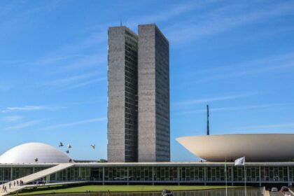 Eleições de 4 de outubro definirão 513 deputados e 54 senadores em todo o país