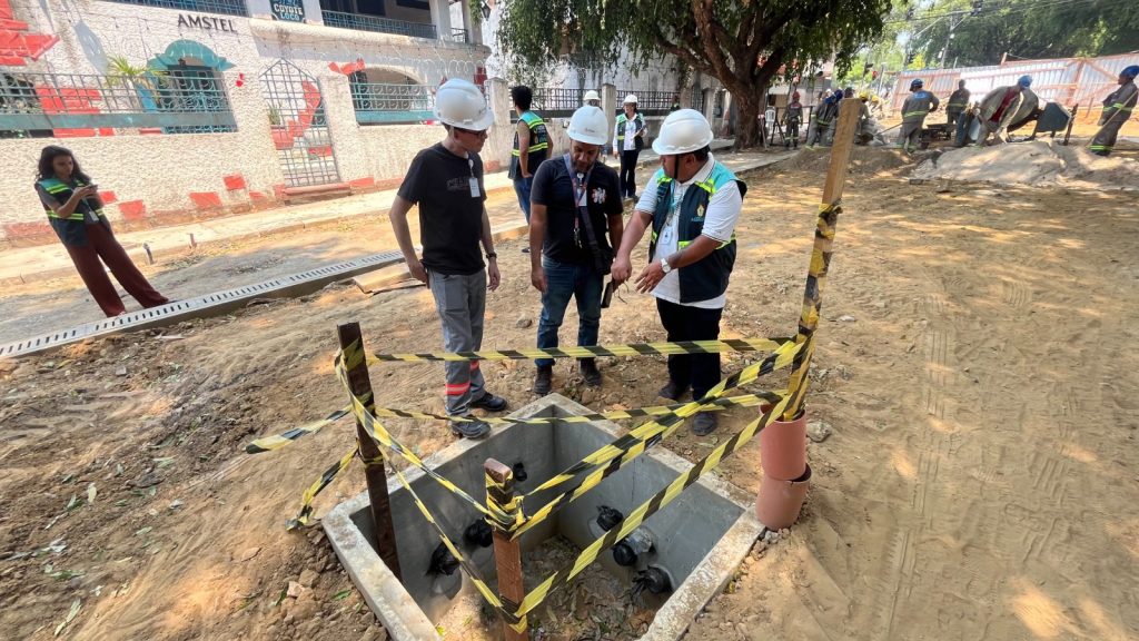 Prefeitura monitora serviços no canteiro de obra da primeira Rua Gastronômica